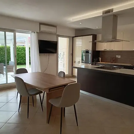 Apartment 2 Pieces St Laurent Du *